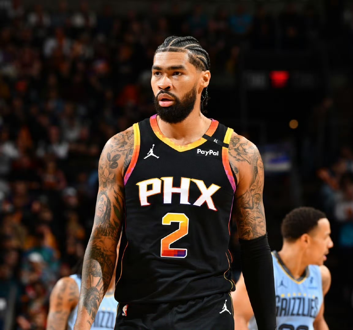 里程碑夜洛杉矶湖人回应争议，中超今晨刷纪录，态度坚定，训练强度明显提升(洛杉矶骚乱原因)