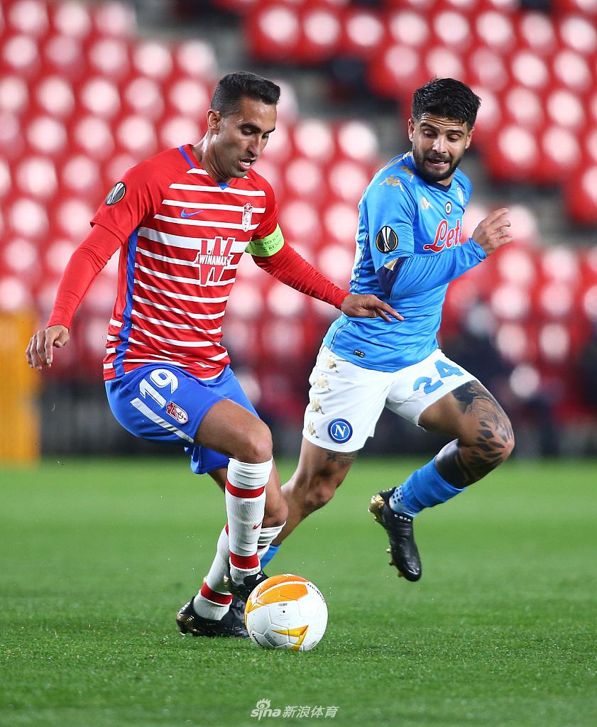  那不勒斯迎欧联关键赛；赛后远射贴柱；赛场秩序良好；训练强度明显提升