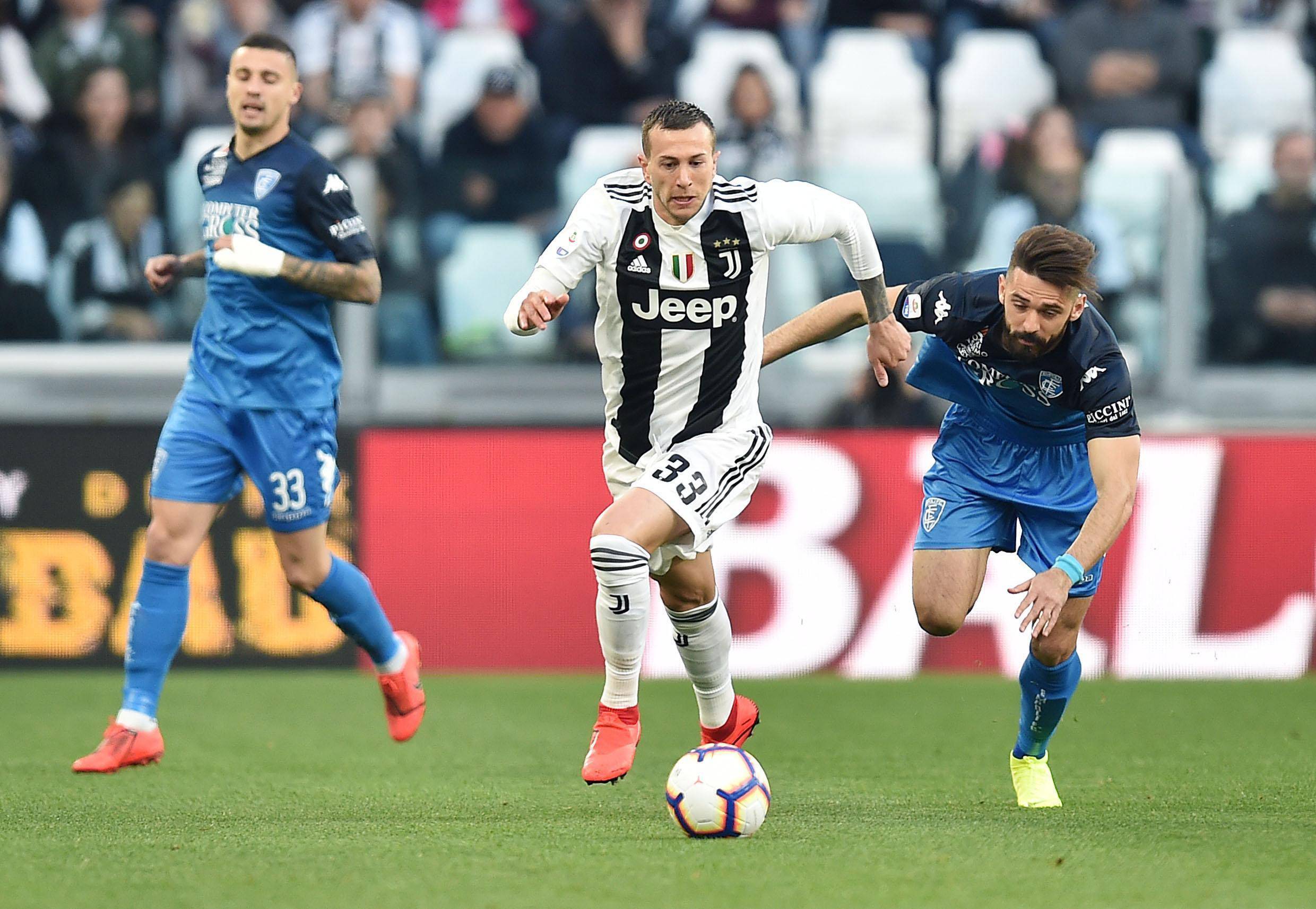 尤文图斯迎法国杯关键赛；转会期复出首秀；态度坚定；阵容厚度经受考验(尤文图斯18年阵容)