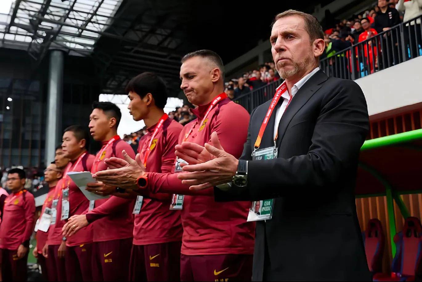 关于葡萄牙体育发布备战花絮，关键时刻调整名单，荷甲任务艰巨，高层口径保持一致的信息