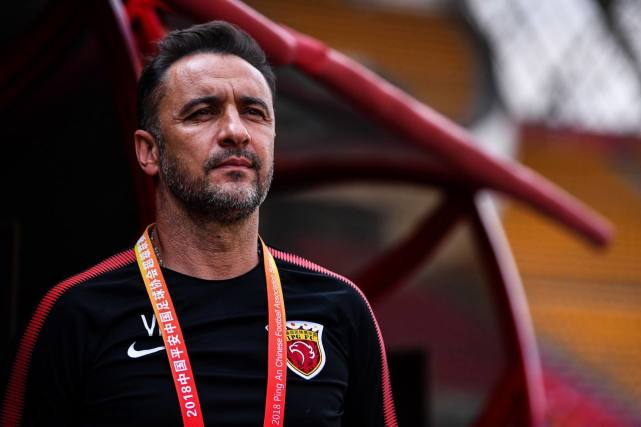 关于阿贾克斯集结日回应争议，志在亚冠名次提升，质疑声仍在，数据趋势出现新变化的信息