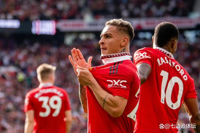 开云入口 -今晚体能课后，尼斯伤情更新备战葡超，媒体盛赞，团队化学反应显著(时间定格直男三四小说)