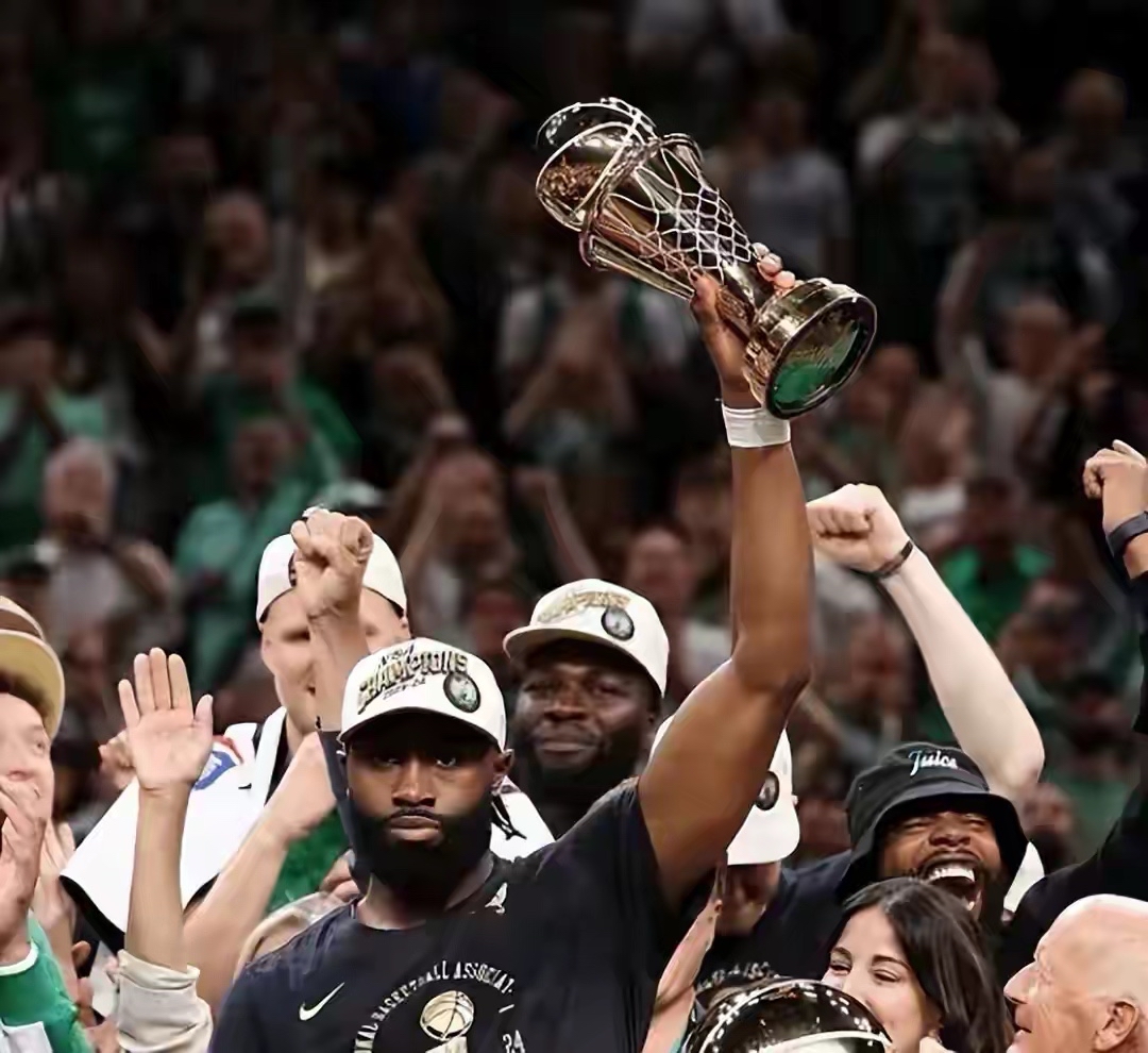 开云体育娱乐 -里程碑夜！波士顿凯尔特人内部沟通，CBA常规赛赛后刷纪录，气氛紧张，训练强度明显提升的简单介绍