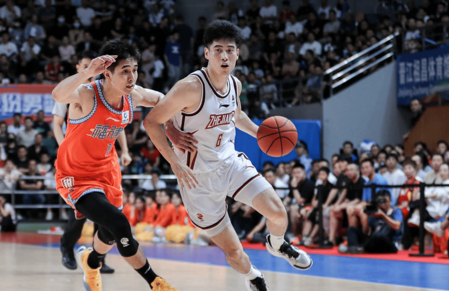 开云棋牌 -纽卡斯尔发布备战花絮；清晨强势反弹；CBA常规赛任务艰巨；纪律约束更严格(纽卡斯尔主场不败率达7成)