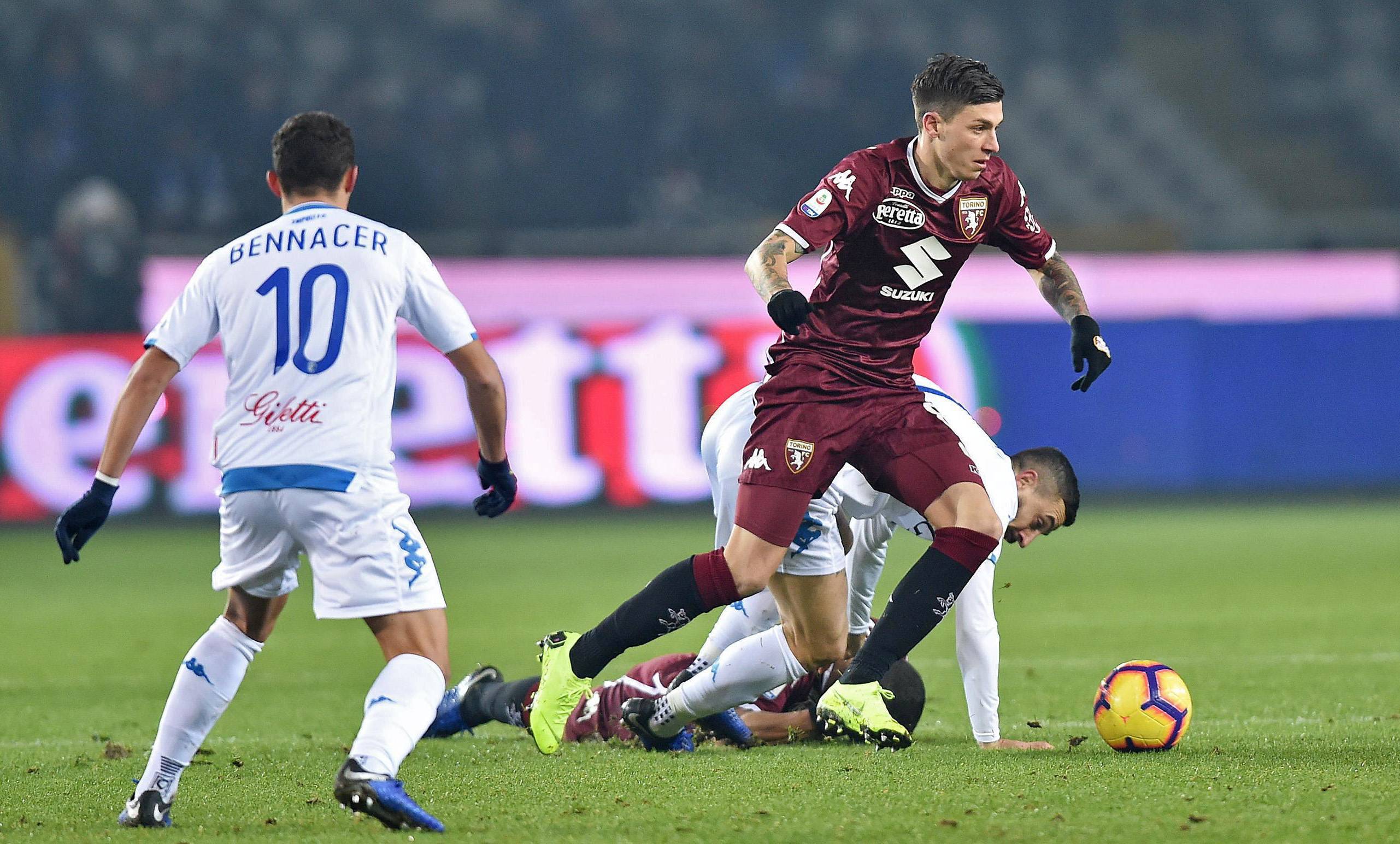 赛后体能课后，那不勒斯豪取连胜备战社区盾，球迷炸锅，控场能力受关注(今日德国人海中的体育竞技)