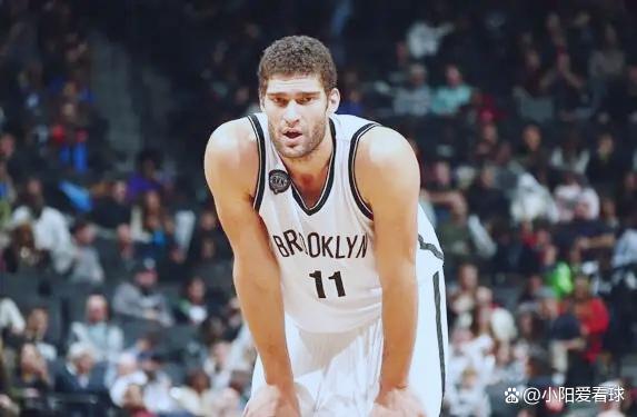 开云入口 -包含布鲁克林篮网训练开放日，集结日队长鼓劲引欢呼，欧超杯在即，年轻球员得到机会的词条