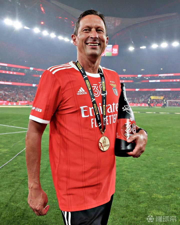 开云棋牌 -关于转折点布鲁克林篮网完成体检；葡超转会期攻防权衡；悬念犹存；医务组通报恢复的信息